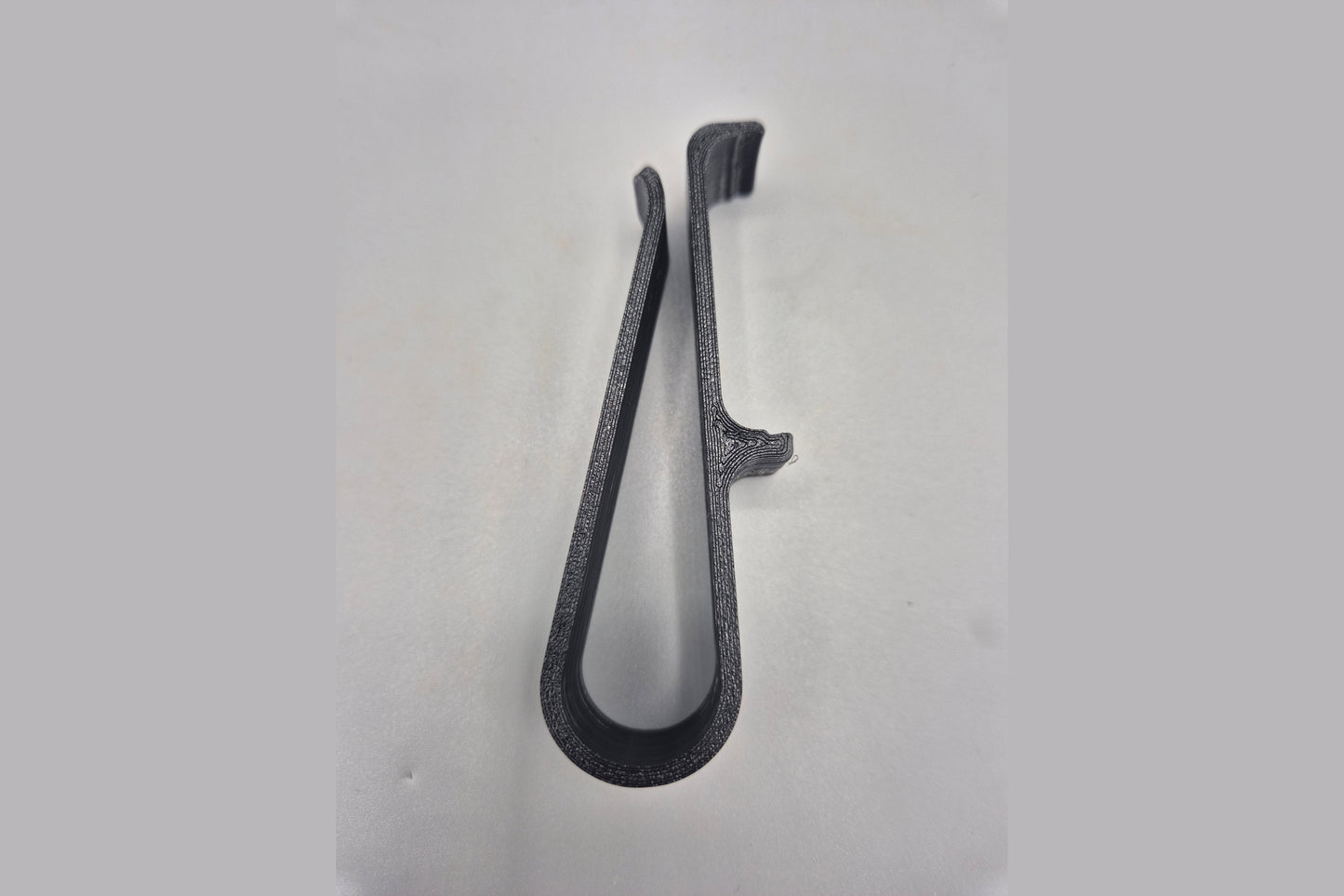 Halterung für Sonnenblende passend für ONOOO No2 Codriver– sichere & platzsparende Aufbewahrung, einfache Montage, Made in Germany