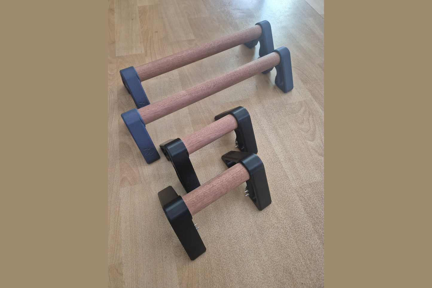 DDD Premium Parallettes aus Echtholz