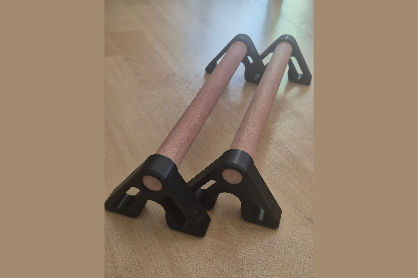 DDD Premium Parallettes aus Echtholz