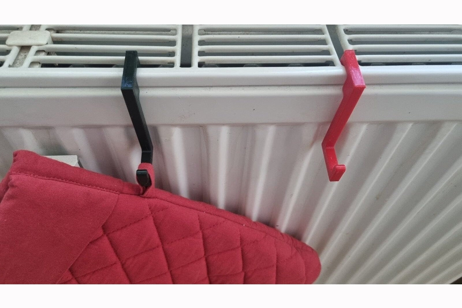 Haken für Heizkörper / Heizkörperhaken im Doppelpack