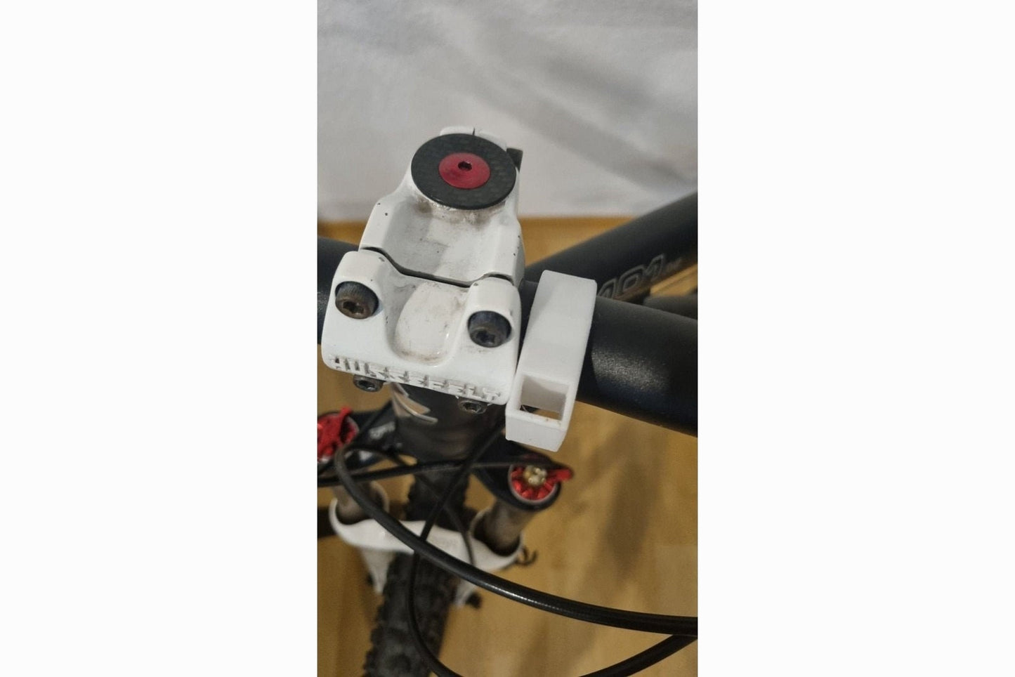 Brillenhalter für Fahrradlenker