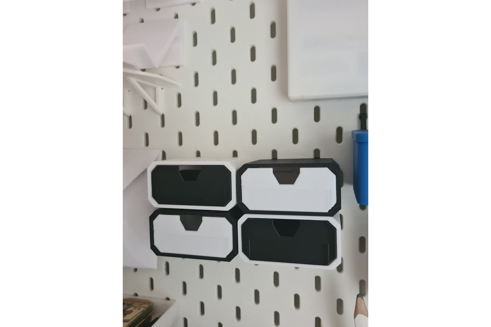 Ikea Skadis Schubladen für Kleinteile