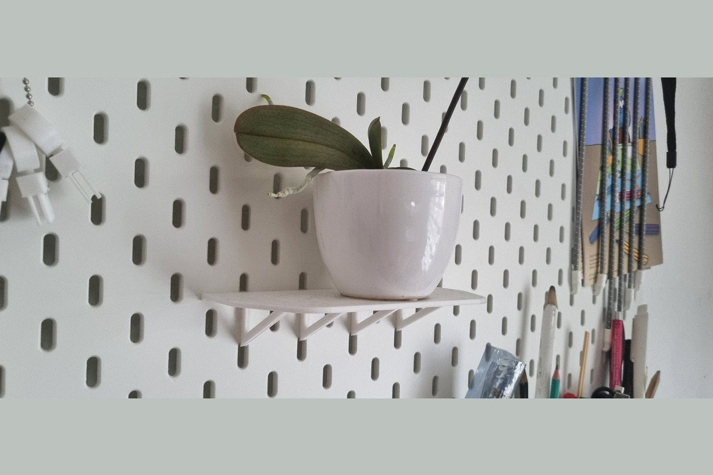 Ikea Skadis Regal mit 4 Haken