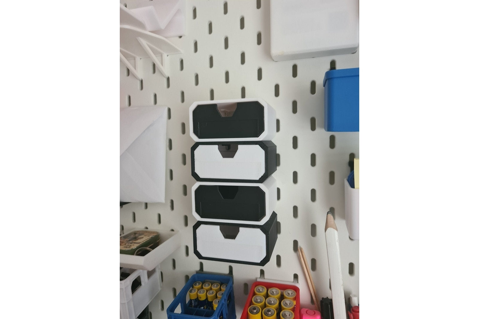 Ikea Skadis Schubladen für Kleinteile
